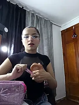 NaughtyLola 26 online show from October 1, 8:24 pm