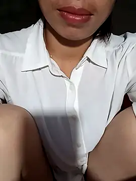 Snapshot of misa_00 chatting on June 21, 10:54 am misa 00 online show from June 21, 10:54 am
