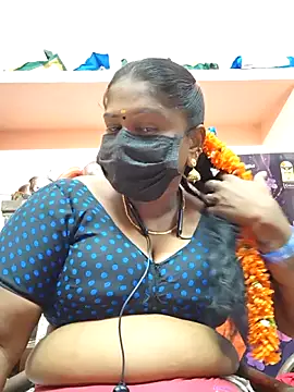 Snapshot of bakyasree143 chatting on October 9, 12:11 am bakyasree143 online show from October 9, 12:11 am