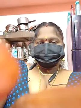 Snapshot of bakyasree143 chatting on October 22, 12:43 am bakyasree143 online show from October 22, 12:43 am