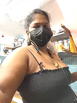 Snapshot of bakyasree143 chatting on December 4, 7:57 pm bakyasree143 online show from December 4, 7:57 pm