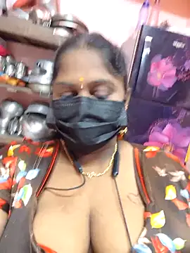 Snapshot of bakyasree143 chatting on September 20, 4:23 pm bakyasree143 online show from September 20, 4:23 pm