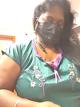 Snapshot of bakyasree143 chatting on November 14, 1:53 am bakyasree143 online show from November 14, 1:53 am