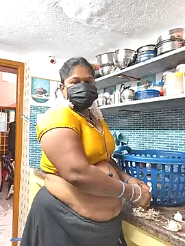 Snapshot of bakyasree143 chatting on October 11, 12:55 am bakyasree143 online show from October 11, 12:55 am