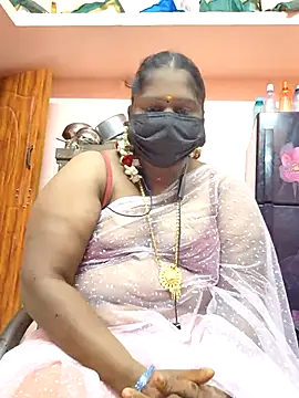 Snapshot of bakyasree143 chatting on October 26, 1:39 am bakyasree143 online show from October 26, 1:39 am