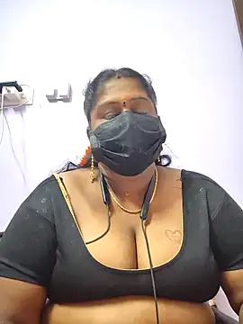 Snapshot of bakyasree143 chatting on November 5, 2:42 pm bakyasree143 online show from November 5, 2:42 pm