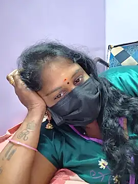 Snapshot of bakyasree143 chatting on November 13, 9:24 am bakyasree143 online show from November 13, 9:24 am