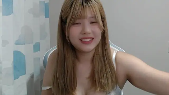 Snapshot of asuka_xoxo chatting on September 23, 8:27 pm asuka xoxo online show from September 23, 8:27 pm