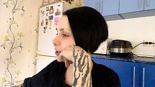 Snapshot of CandaceBlaze chatting on September 26, 8:05 pm CandaceBlaze online show from September 26, 8:05 pm