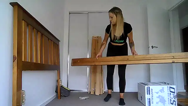 Snapshot of imyourgoodgirl69 chatting on October 23, 1:04 am imyourgoodgirl69 online show from October 23, 1:04 am