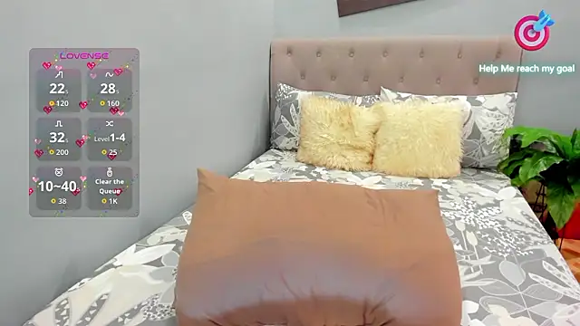 OpheliaMia online show from February 17, 3:48 am