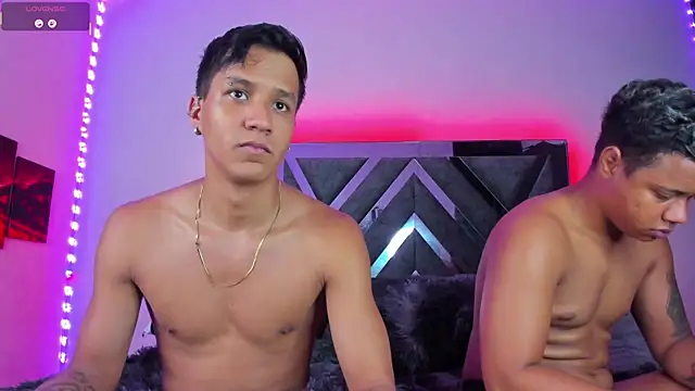 Robertmiller21 online show from September 18, 4:37 am