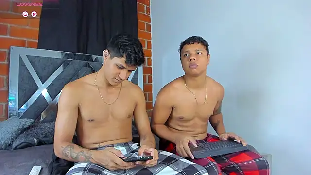 Robertmiller21 online show from February 7, 12:51 am