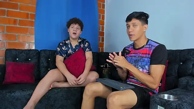 Robertmiller21 online show from November 30, 8:20 pm