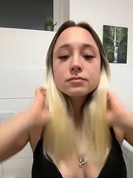 stelli 99 online show from October 9, 5:46 pm