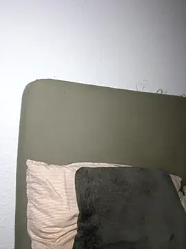 stelli 99 online show from November 14, 4:43 pm