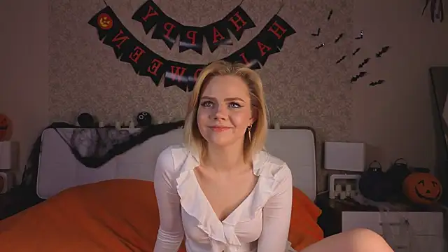 Brittney Shaw online show from October 29, 2:27 pm