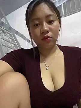 Snapshot of maianhcute chatting on May 21, 10:07 pm maianhcute online show from May 21, 10:07 pm