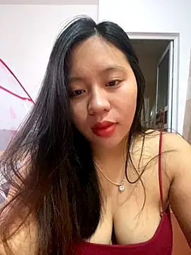 Snapshot of maianhcute chatting on October 2, 12:25 am maianhcute online show from October 2, 12:25 am