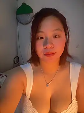 Snapshot of maianhcute chatting on November 3, 8:40 am maianhcute online show from November 3, 8:40 am