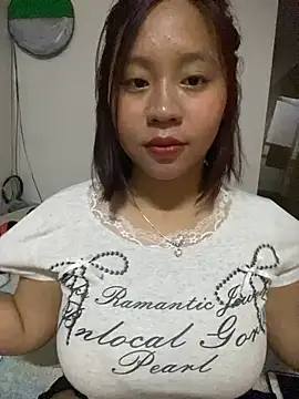 Snapshot of maianhcute chatting on October 25, 2:17 pm maianhcute online show from October 25, 2:17 pm