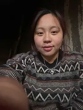 maianhcute online show from December 20, 5:32 am