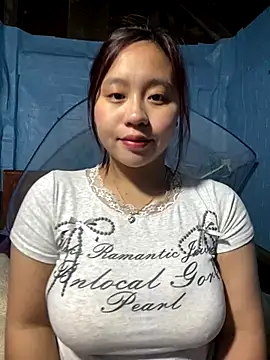 maianhcute online show from December 18, 1:26 pm