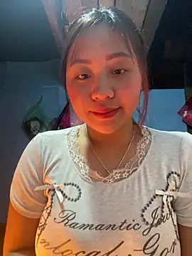 maianhcute online show from February 13, 2:39 pm