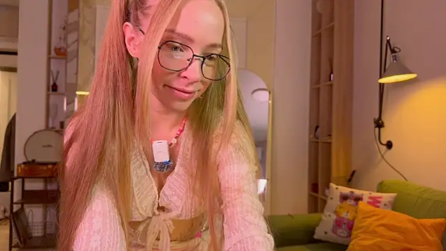 BritaKiss online show from March 13, 2:49 am