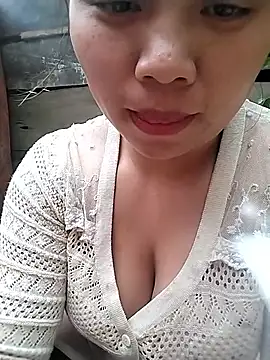 venu00 online show from February 28, 5:29 am