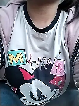 venu00 online show from February 21, 11:01 am