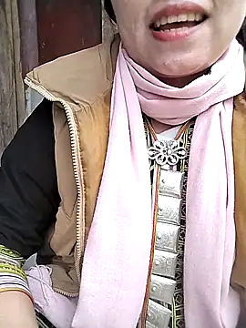 venu00 online show from February 17, 3:59 am