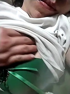 venu00 online show from February 14, 6:19 pm