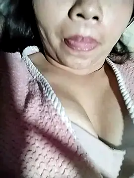 venu00 online show from January 18, 12:03 am