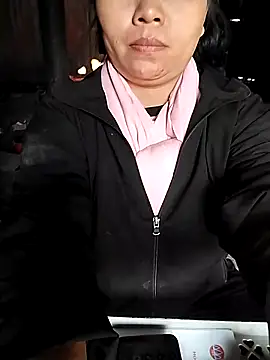 venu00 online show from December 2, 2:56 am