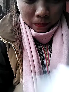 venu00 online show from February 18, 4:43 am