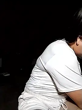 venu00 online show from March 20, 12:50 pm