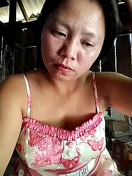 venu00 online show from April 12, 2:48 am