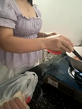 Snapshot of kem_2000 chatting on October 4, 3:35 pm kem 2000 online show from October 4, 3:35 pm