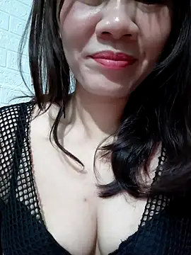Singlemom69x online show from July 10, 1:55 pm