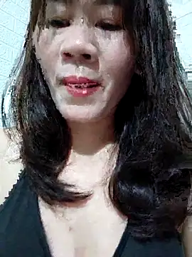 Singlemom69x online show from July 9, 1:43 pm