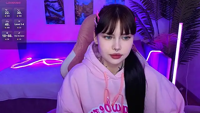 Morana Batt online show from October 18, 2:13 am