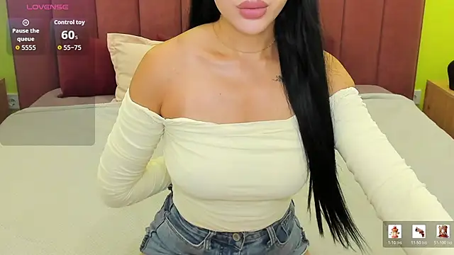 Snapshot of Jennifer_Munoz chatting on July 6, 1:34 am Jennifer Munoz online show from July 6, 1:34 am