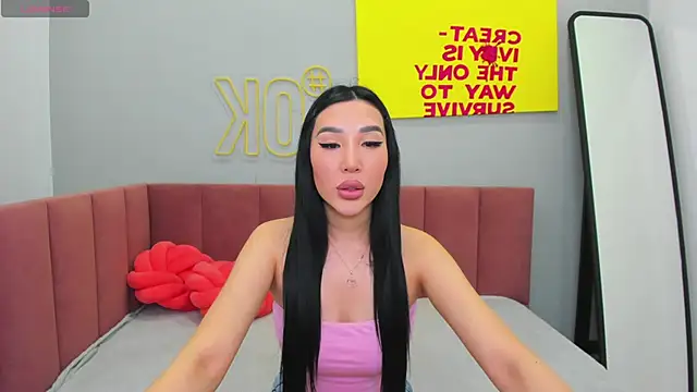 Jennifer Munoz online show from November 9, 1:31 am