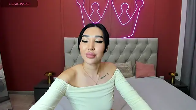 Jennifer Munoz online show from November 27, 8:26 am