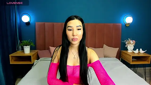 Jennifer Munoz online show from November 12, 1:21 am