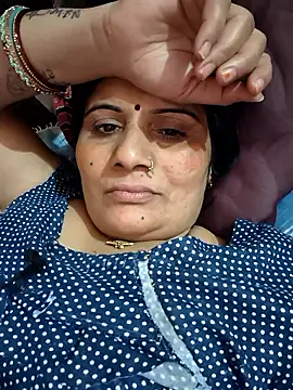 Snapshot of Rakhi99x chatting on May 29, 2:06 am Rakhi99x online show from May 29, 2:06 am