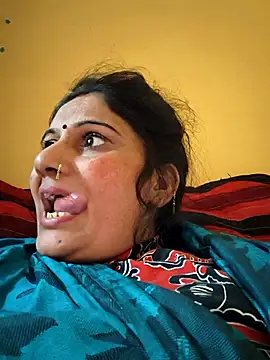 Snapshot of Rakhi99x chatting on November 20, 9:32 am Rakhi99x online show from November 20, 9:32 am