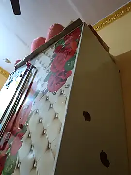 Snapshot of Rakhi99x chatting on November 17, 11:25 am Rakhi99x online show from November 17, 11:25 am