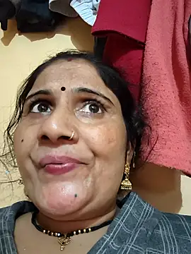 Snapshot of Rakhi99x chatting on October 22, 5:01 pm Rakhi99x online show from October 22, 5:01 pm